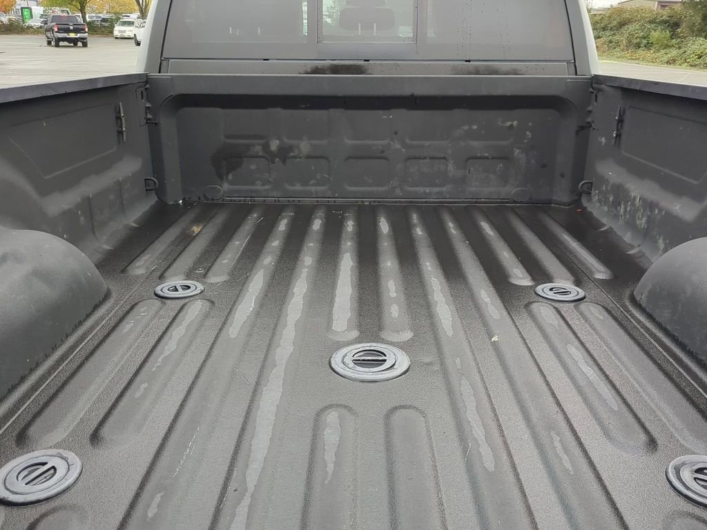 Used 2019 RAM 3500 Laramie w/ Black Appearance Package image 13