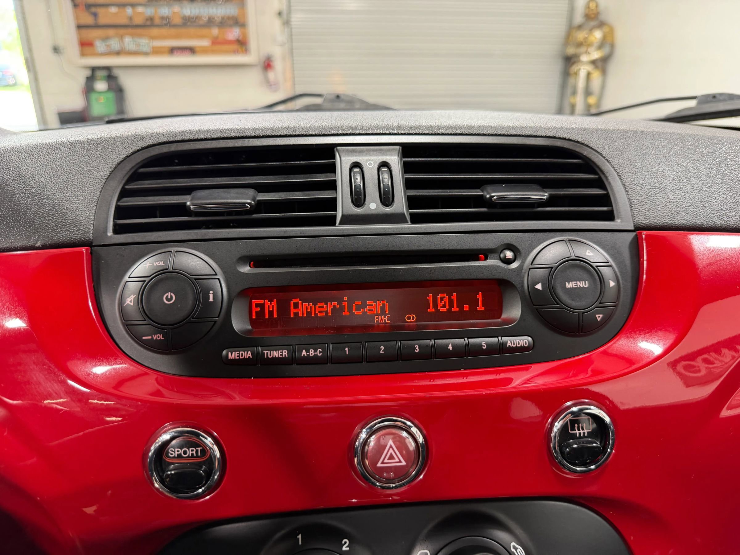 Used 2015 FIAT 500 Sport image 19