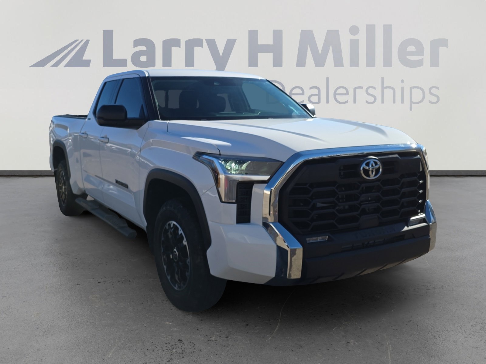 Used 2024 Toyota Tundra SR5 image 7