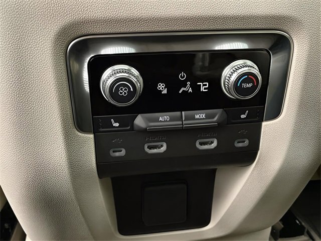 Used 2021 GMC Yukon Denali w/ Denali Premium Package image 23