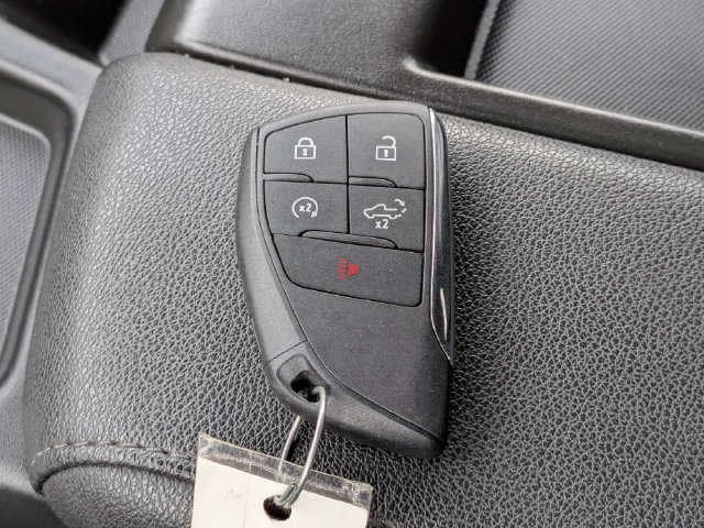 Used 2025 GMC Sierra 1500 SLT AWD/4WD image 32