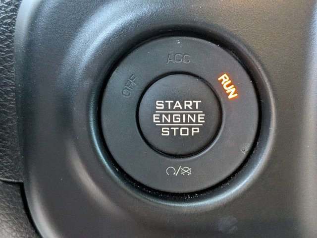 Used 2023 Jeep Wrangler Unlimited Sahara AWD/4WD image 32