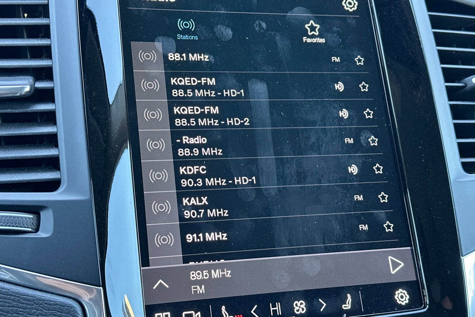 Used 2023 Volvo XC90 T8 Core image 21