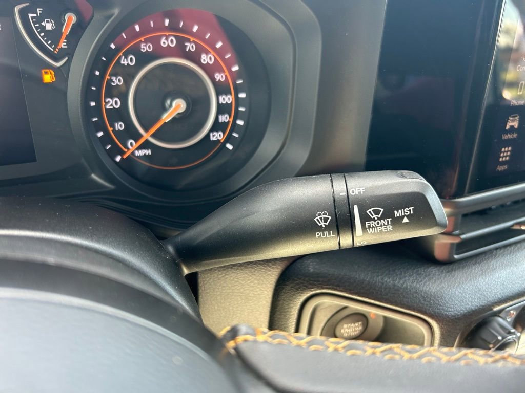Used 2024 Jeep Gladiator Sport image 18