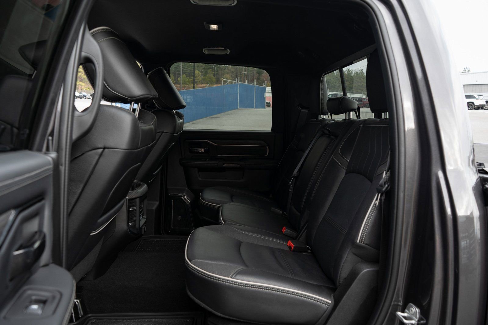 Used 2025 RAM 3500 Limited image 27