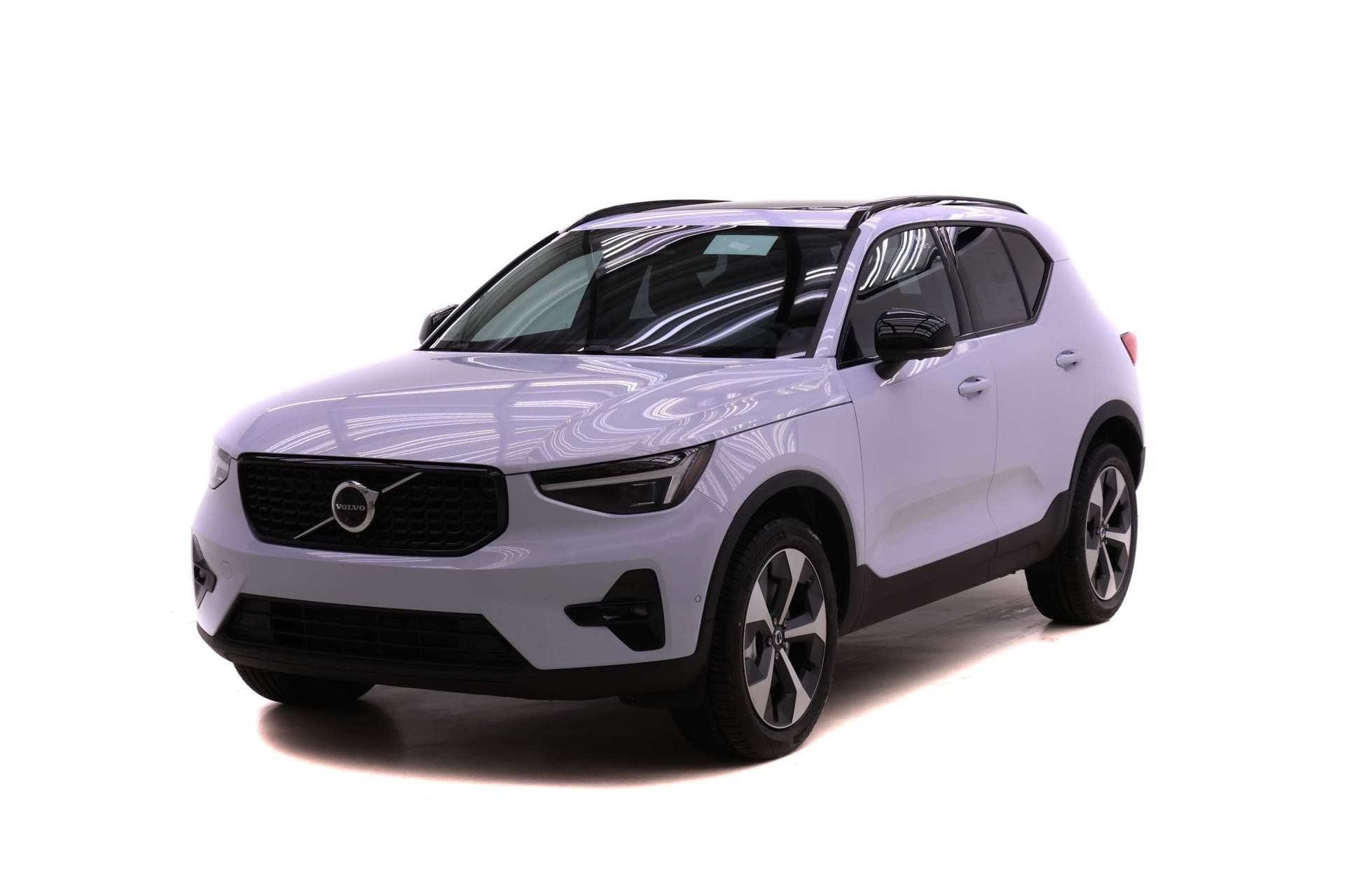 New 2026 Volvo XC40 B5 Plus w/ Protection Package Premier