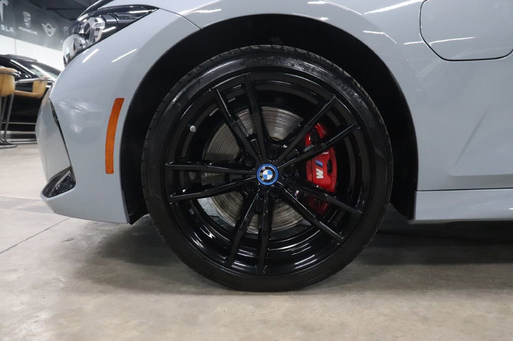 Used 2024 BMW 330e w/ Premium Package image 31