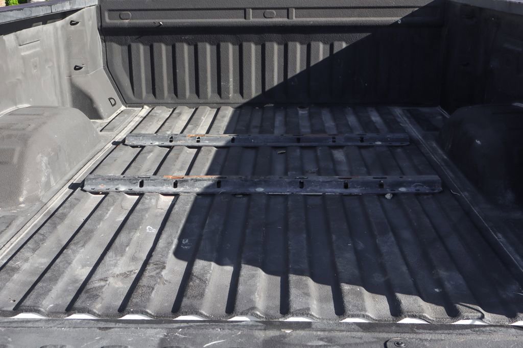 Used 2021 Chevrolet Silverado 2500 LTZ w/ LTZ Convenience Package image 9