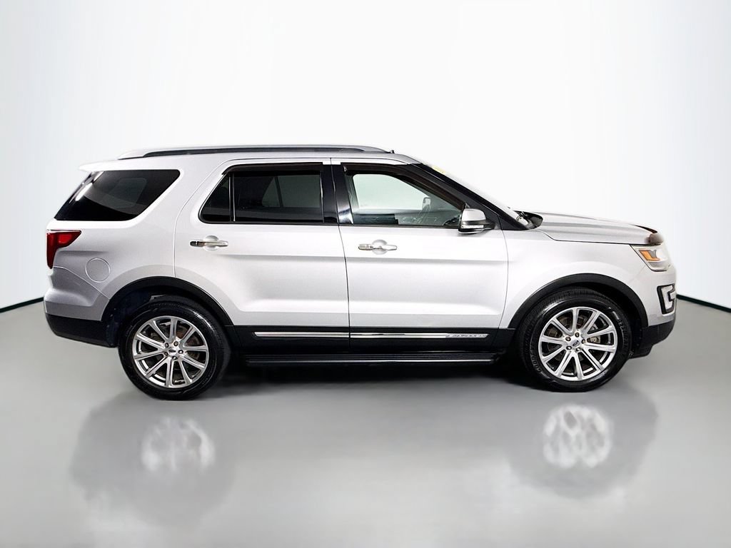 Used 2017 Ford Explorer Limited AWD/4WD image 8