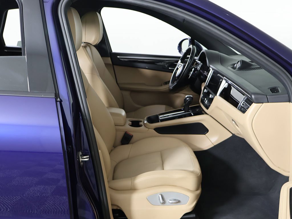 Used 2022 Porsche Macan image 25