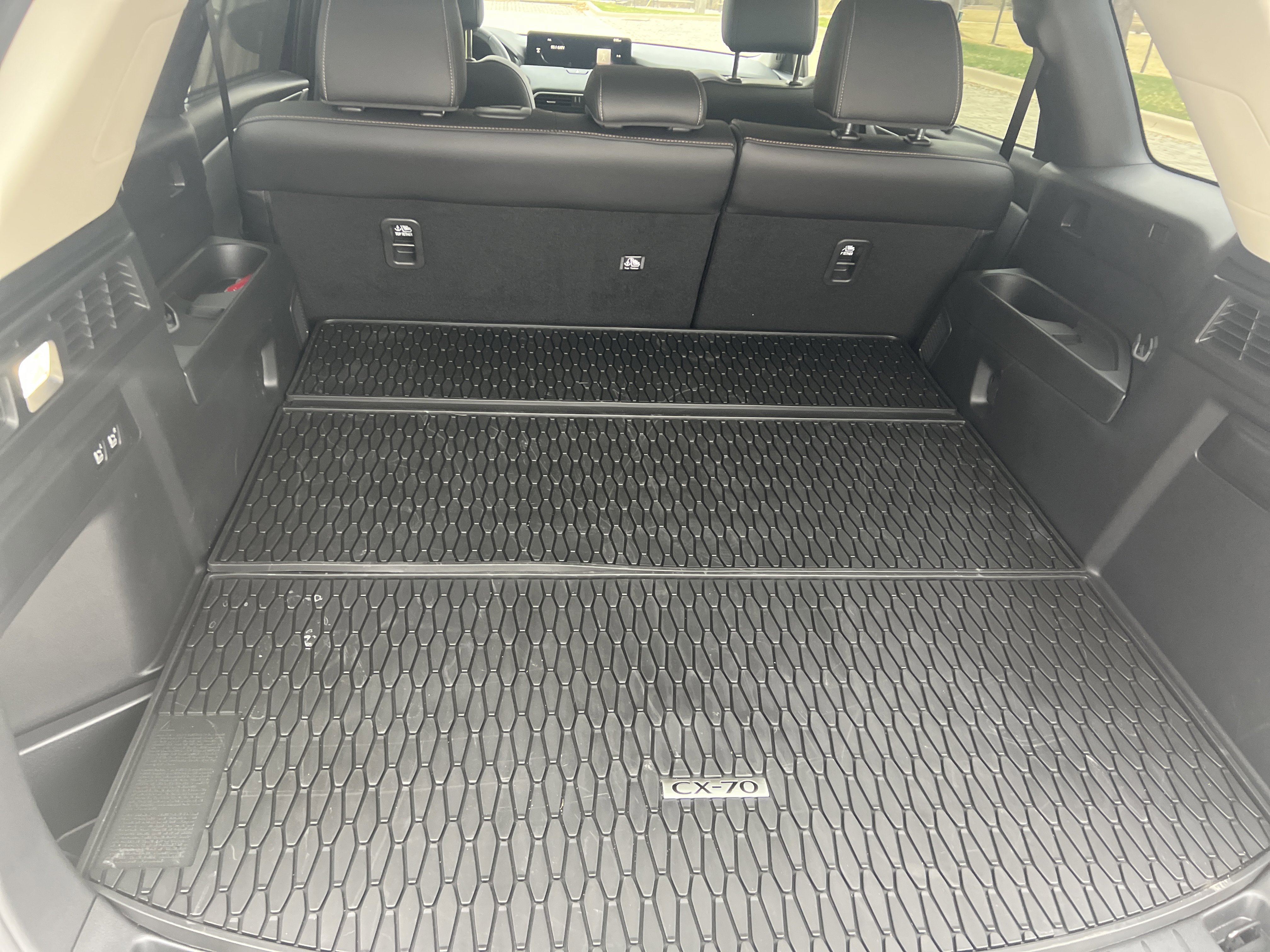 Used 2026 MAZDA CX-70 3.3 Turbo w/ Preferred Package image 31