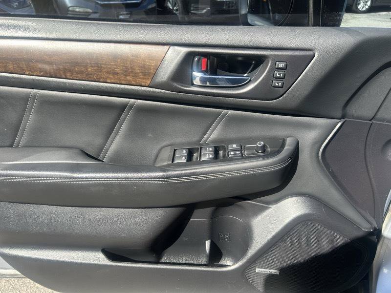 Used 2018 Subaru Outback 2.5i Limited AWD/4WD image 7