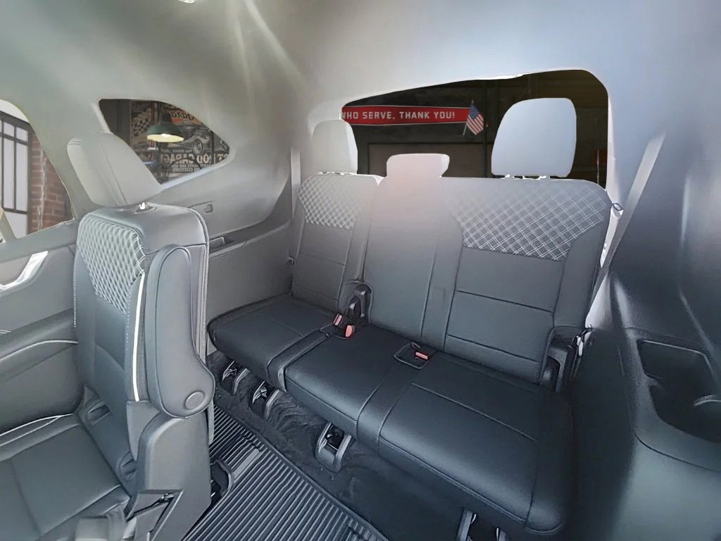 New 2026 GMC Acadia Denali w/ Super Cruise Package image 9