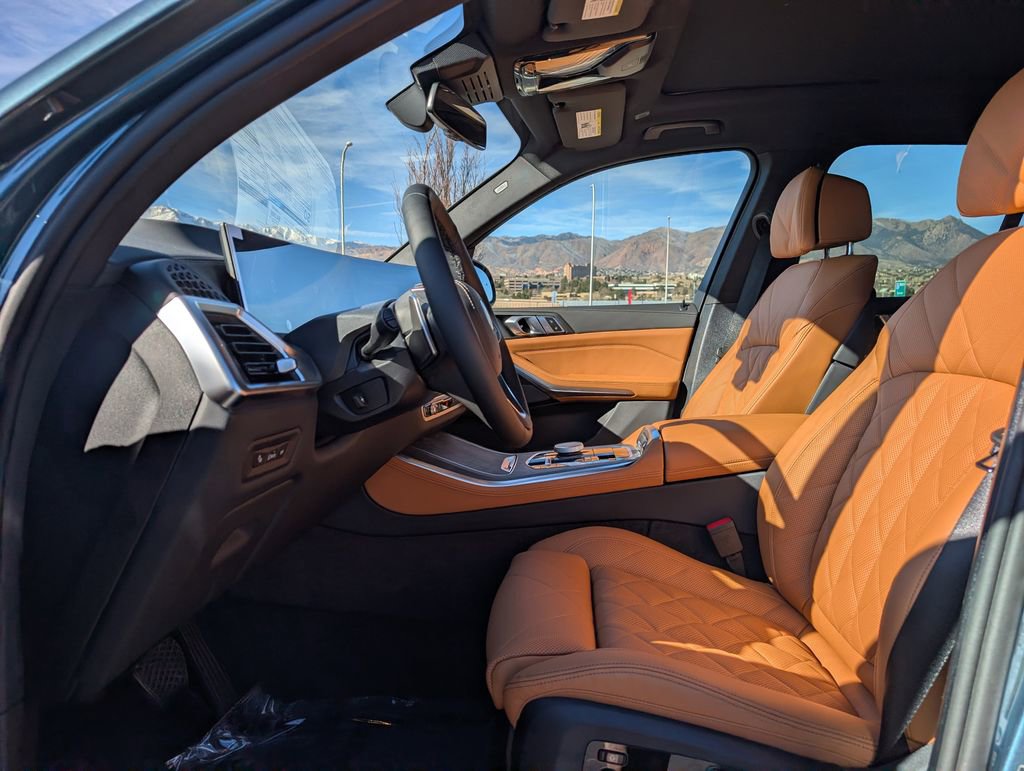 New 2026 BMW X5 xDrive40i w/ Climate Comfort Package image 12