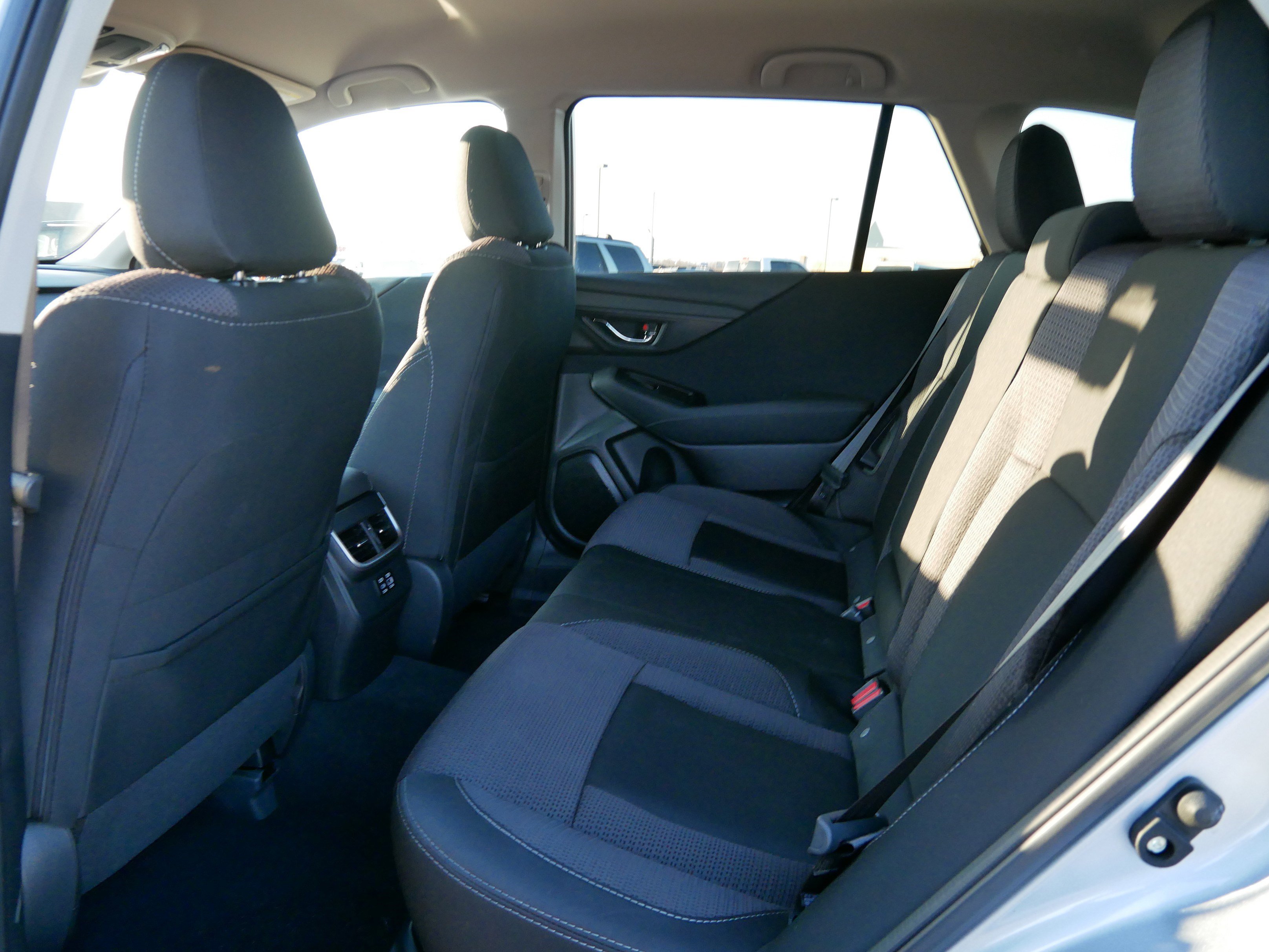 Certified 2025 Subaru Outback Premium image 33