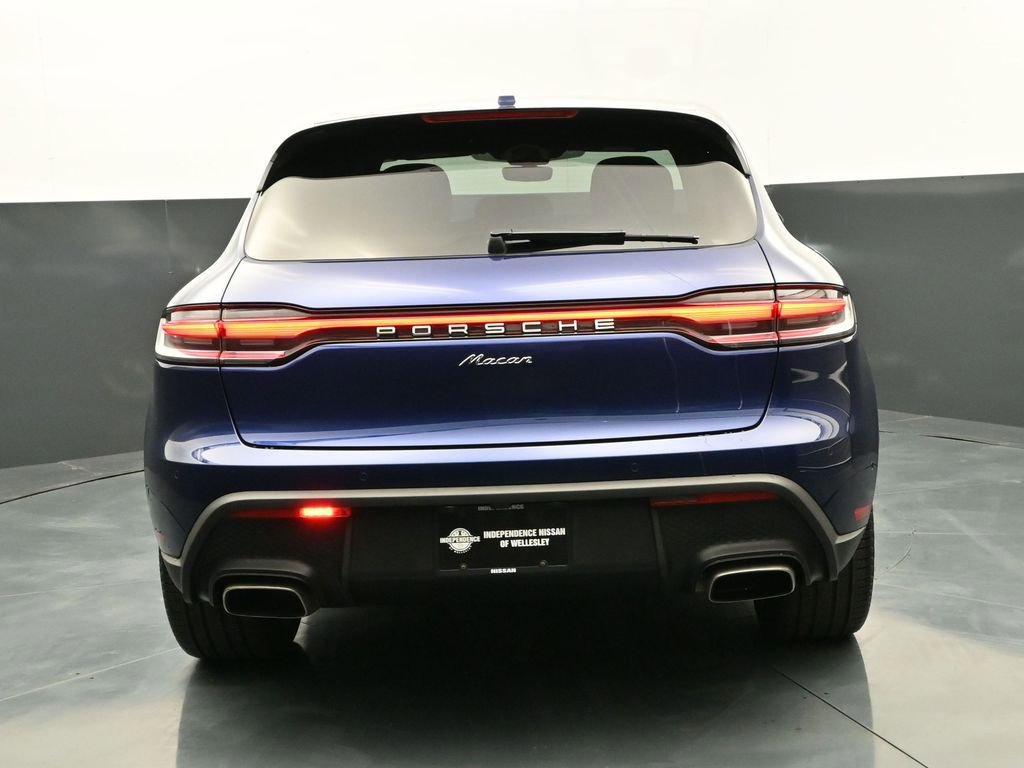 Used 2025 Porsche Macan image 6
