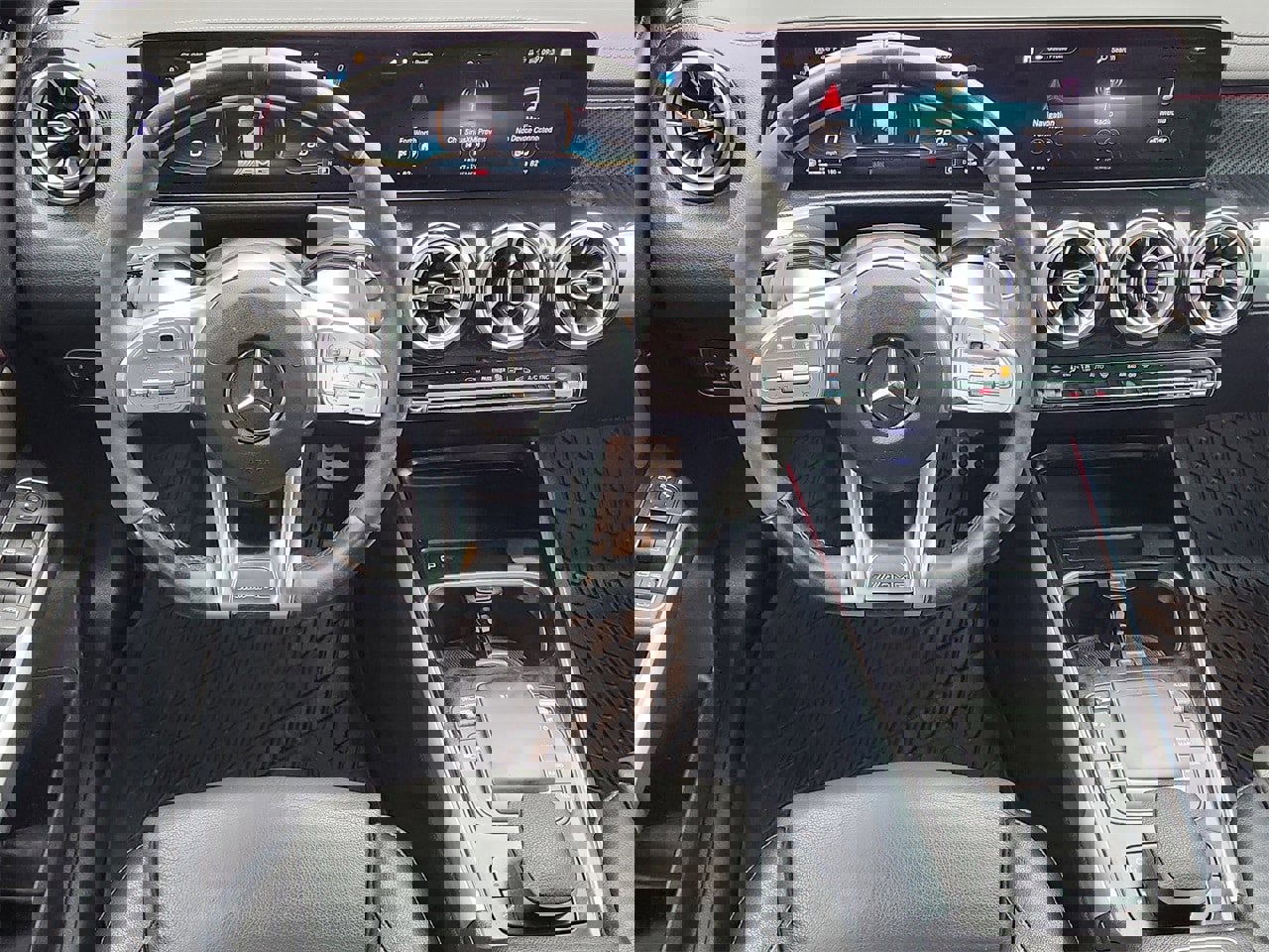 Used 2023 Mercedes-Benz GLB 35 AMG 4MATIC image 26