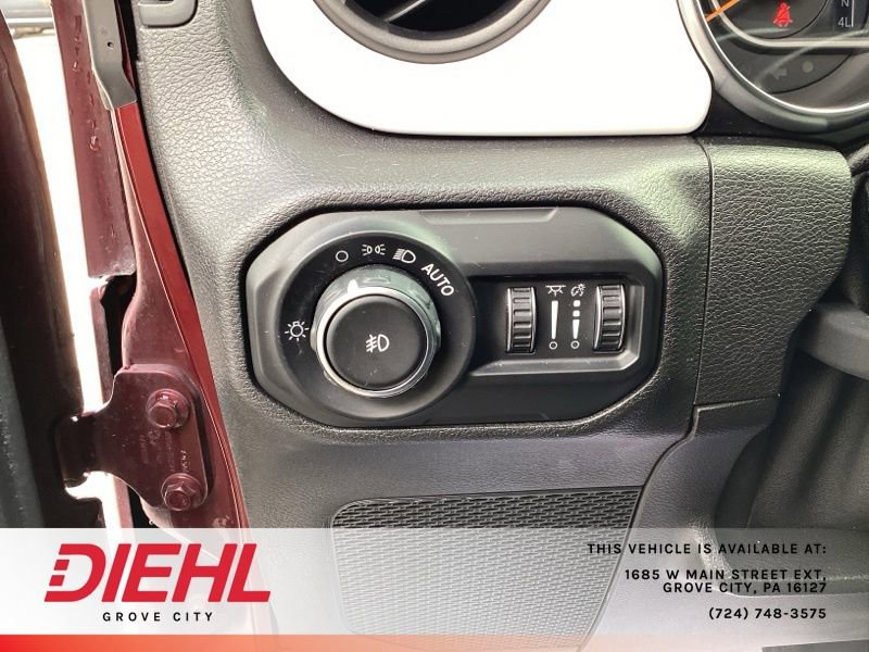 Used 2021 Jeep Wrangler Sport image 24