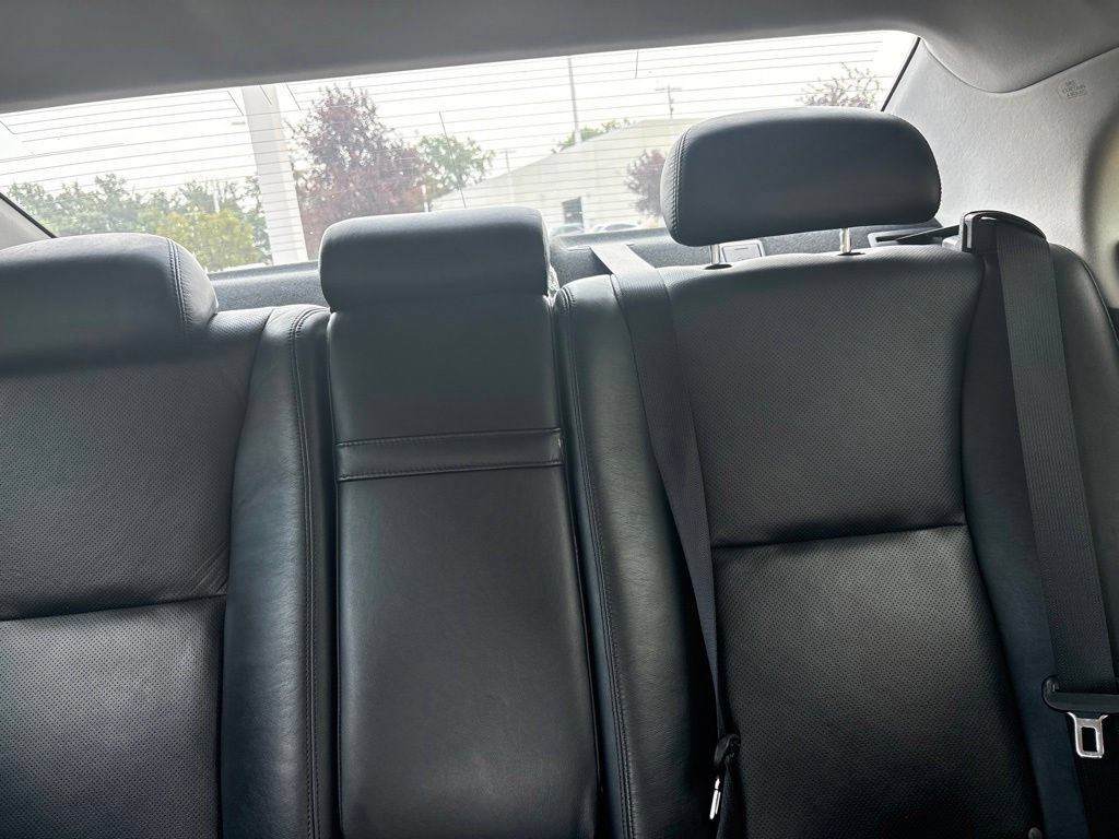 Used 2012 Lexus LS 460 AWD w/ Comfort Pkg image 18
