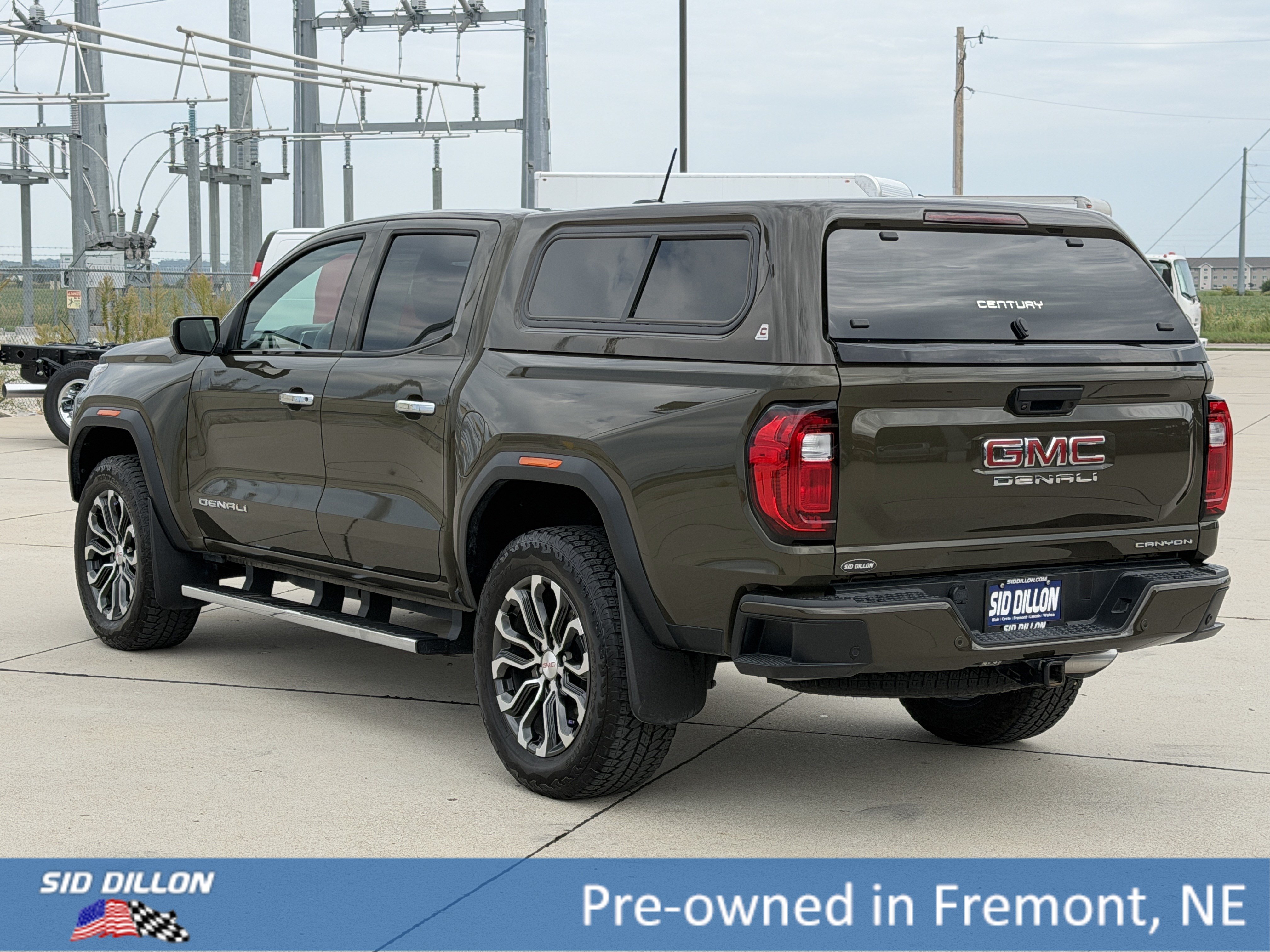 Certified 2025 GMC Canyon Denali AWD/4WD image 6