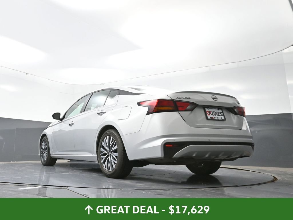 Used 2024 Nissan Altima 2.5 SV image 55