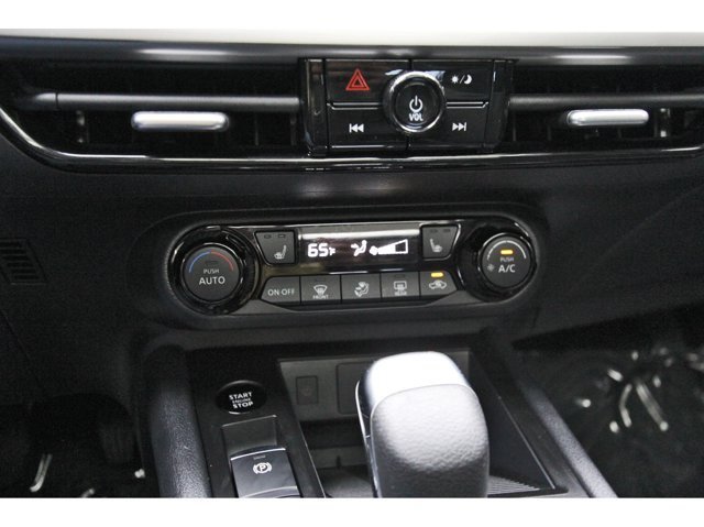 Used 2026 Nissan Kicks SV w/ SV Premium Package FWD image 27