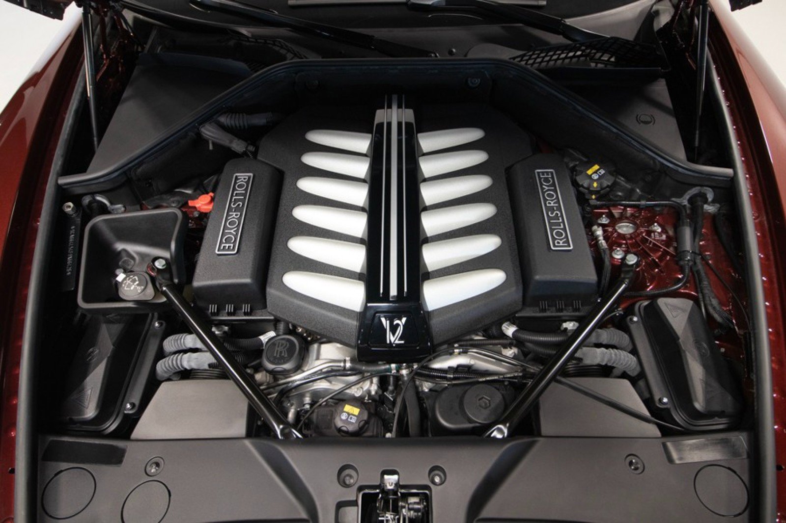 Used 2015 Rolls-Royce Ghost Extended Wheelbase image 92