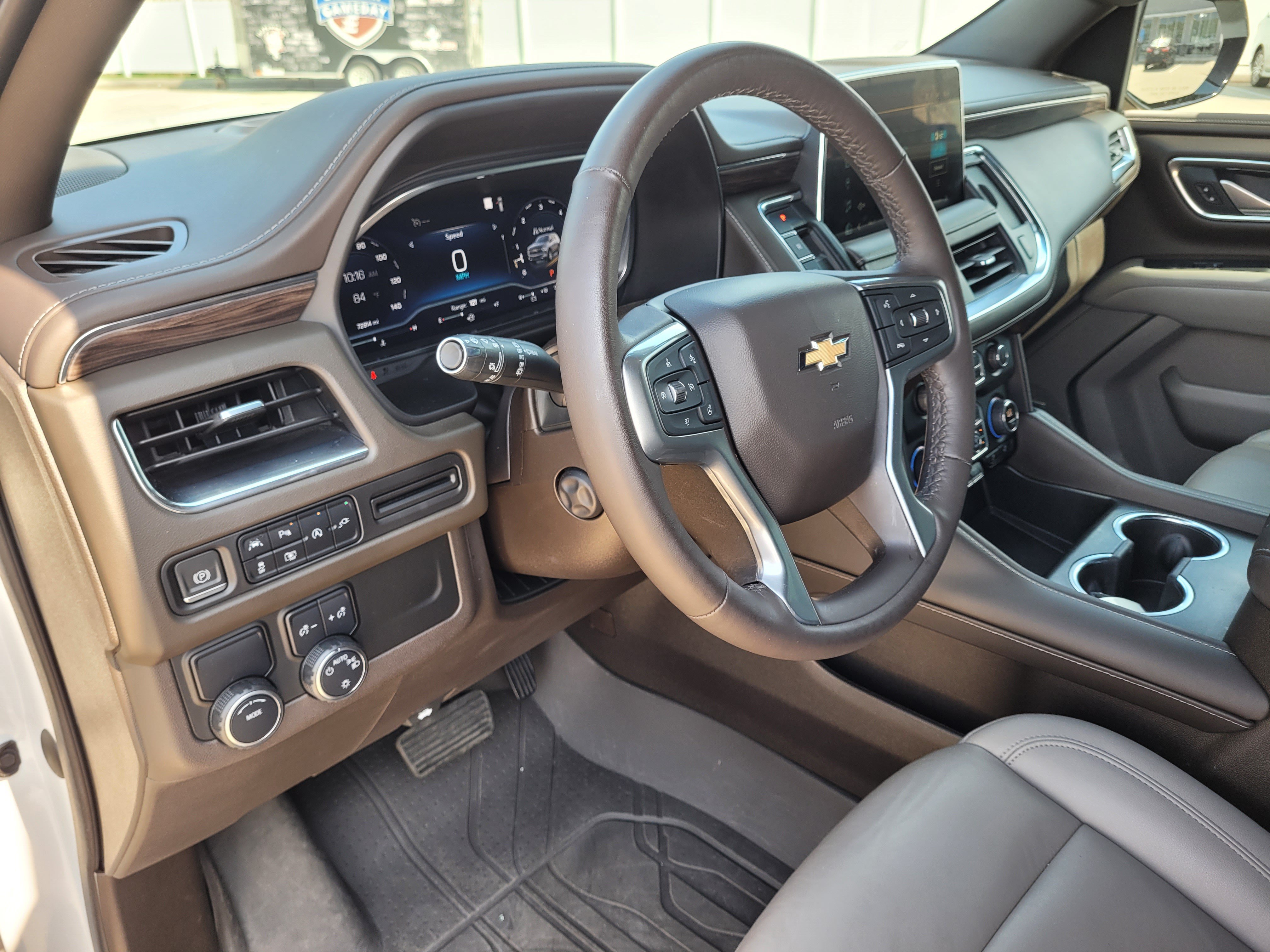 Used 2022 Chevrolet Tahoe LT w/ Luxury Package RWD image 23