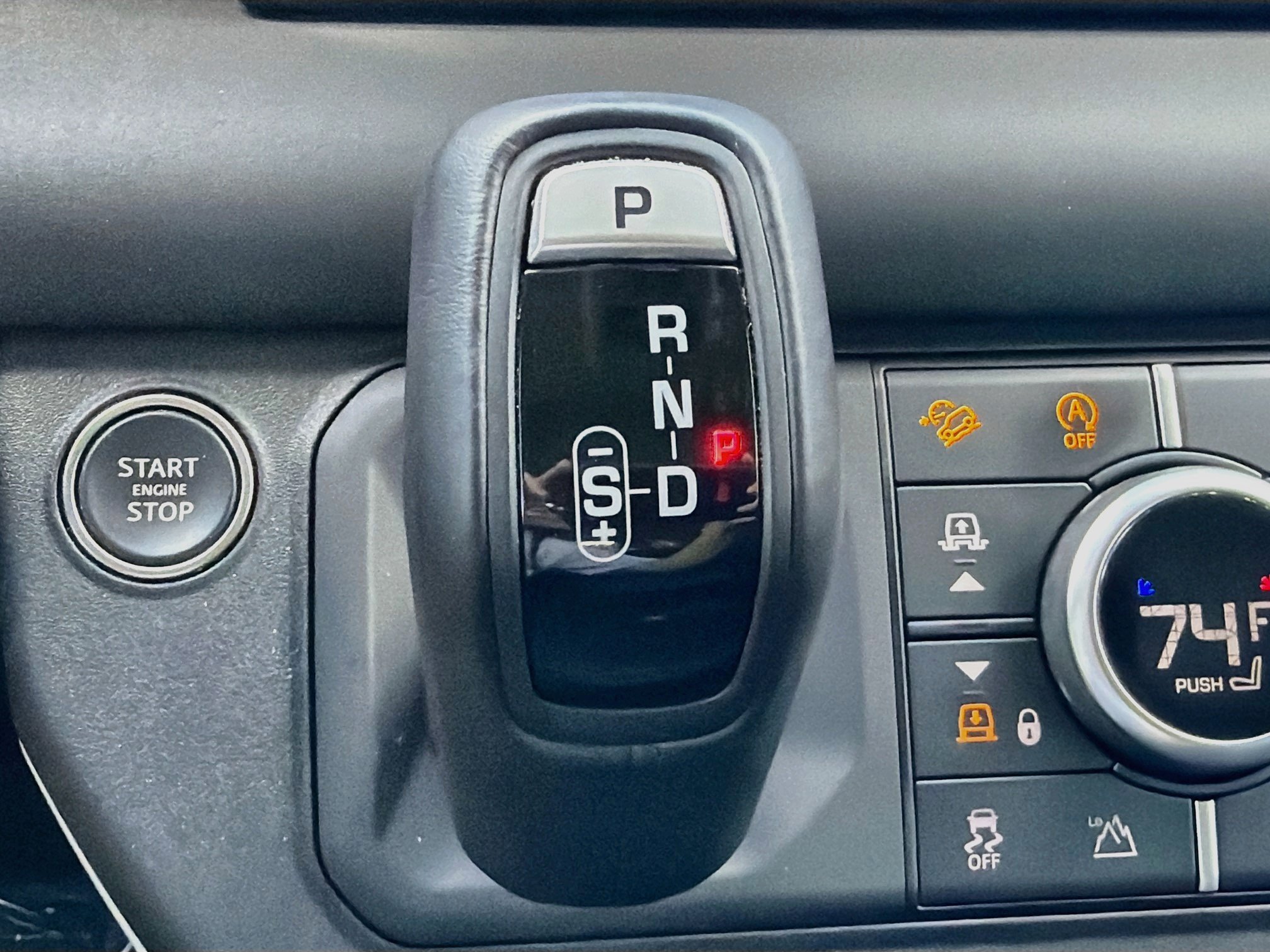 Used 2024 Land Rover Defender 110 S AWD/4WD image 27