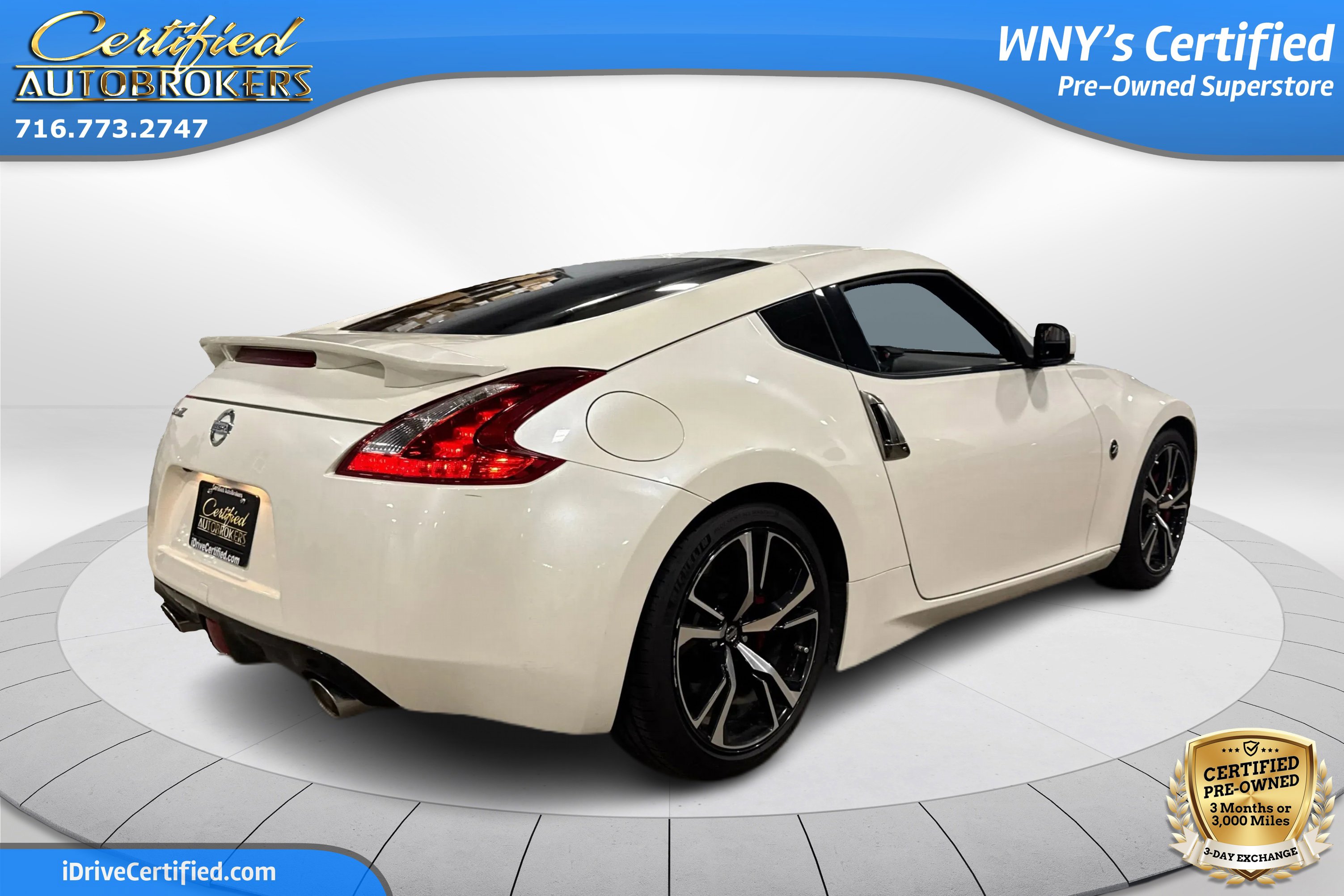 Used 2020 Nissan 370Z Touring Sport image 7