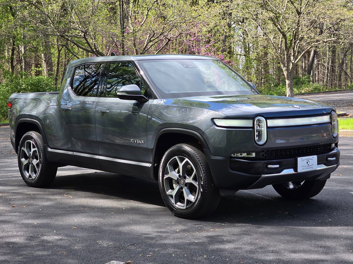 Used 2024 Rivian R1T Adventure AWD/4WD image 8