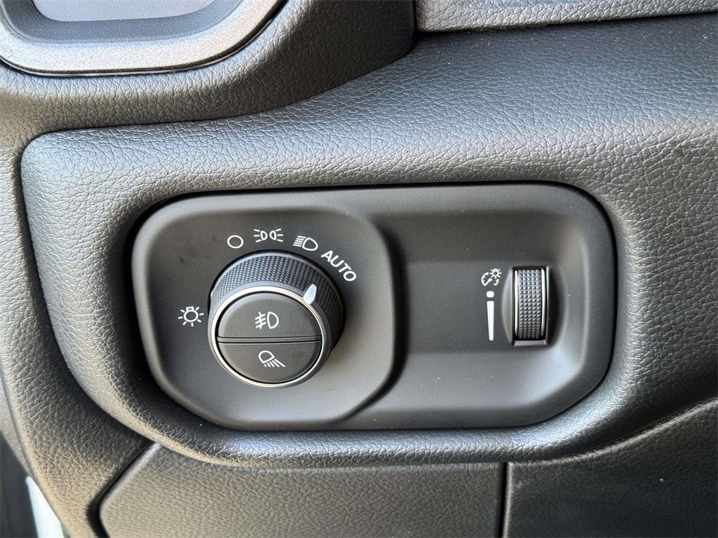 New 2026 RAM 3500 Tradesman image 28