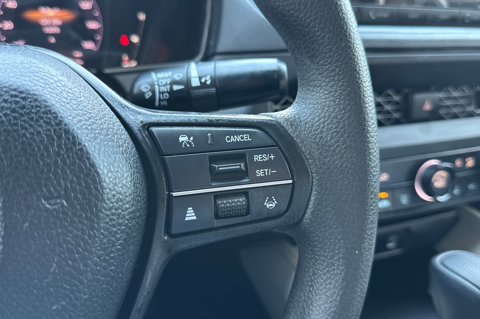 Used 2023 Honda Accord LX image 36