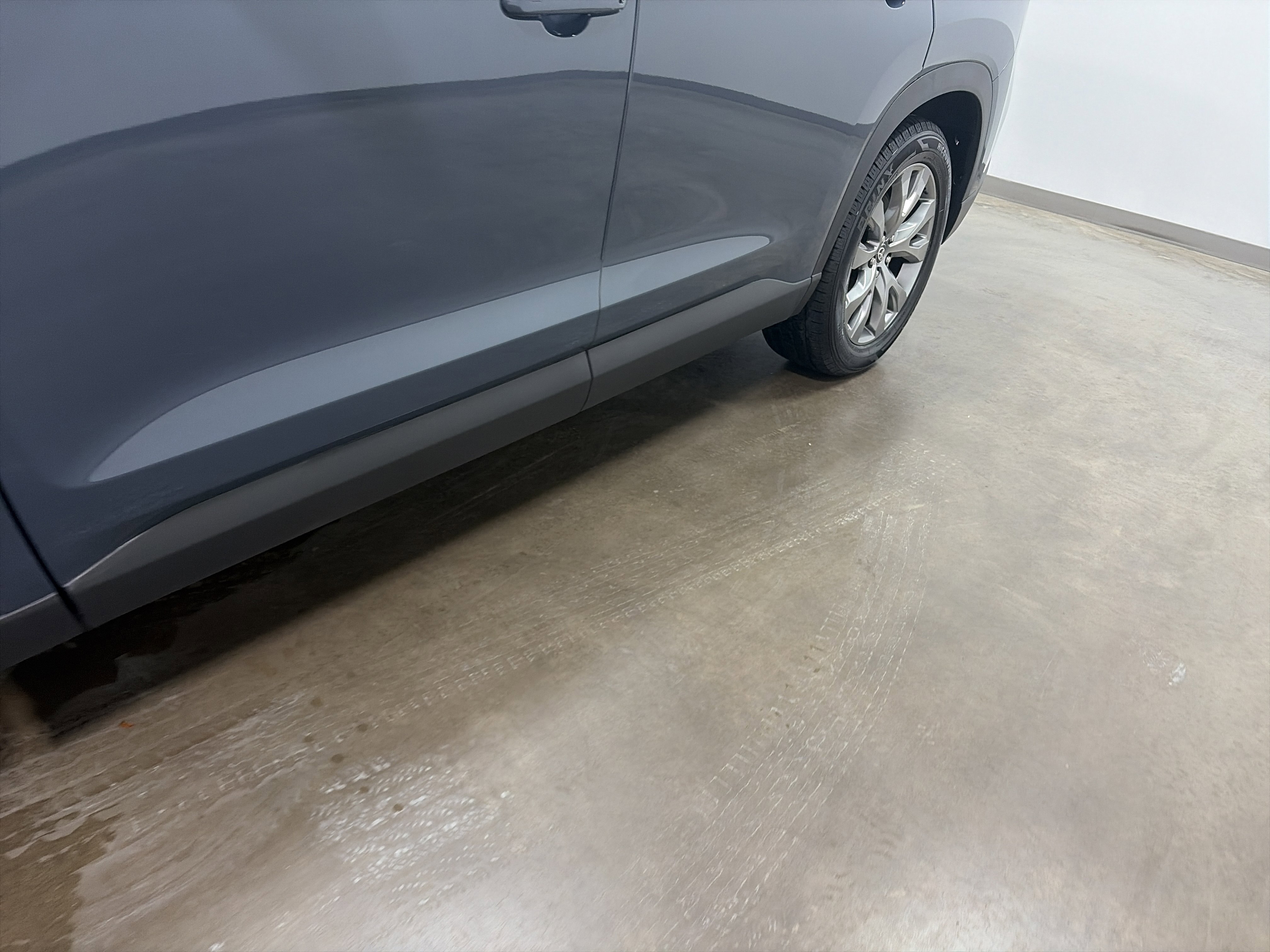 Used 2024 Toyota Grand Highlander Limited image 10