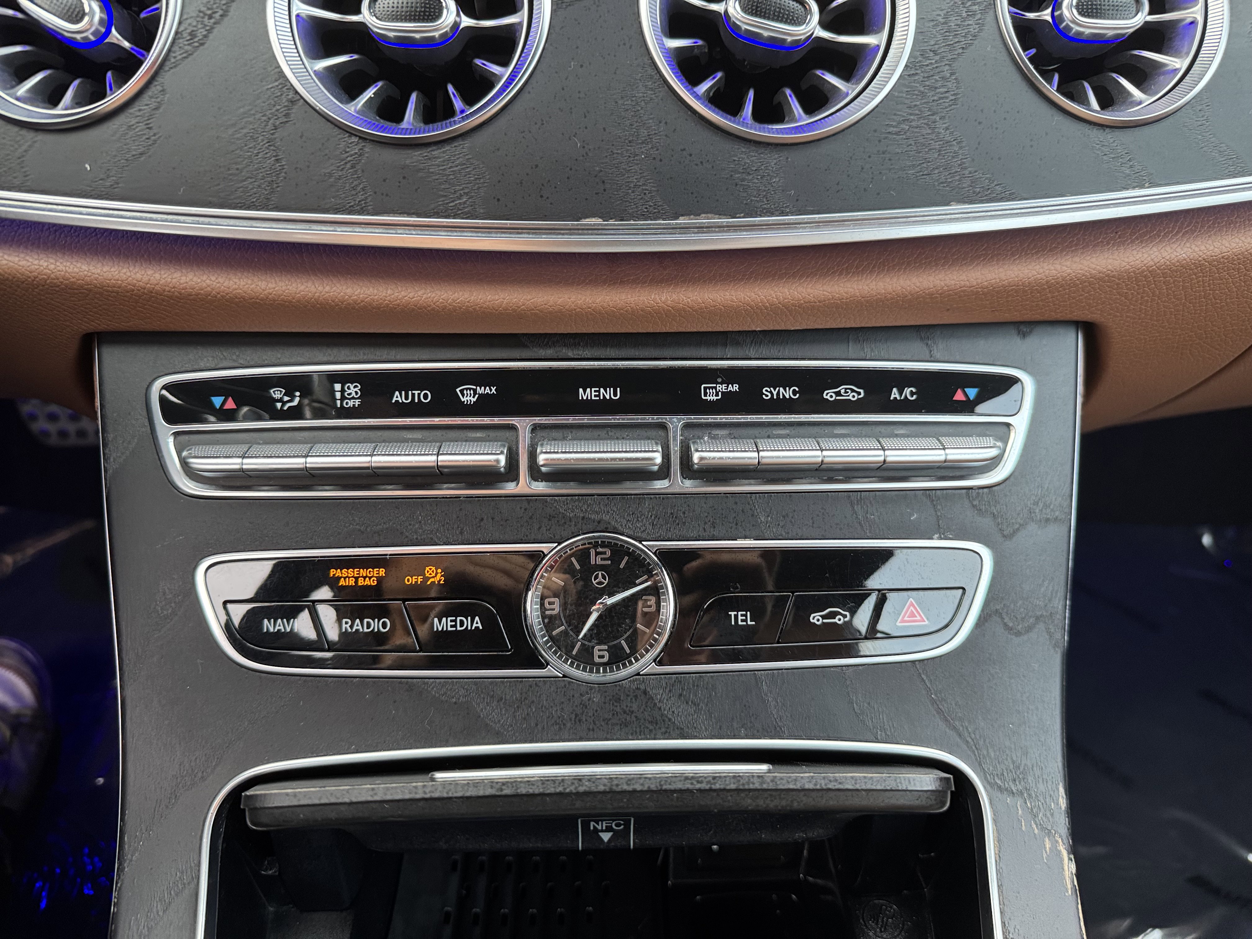 Used 2019 Mercedes-Benz E 450 4MATIC Coupe w/ AMG Line Package image 33