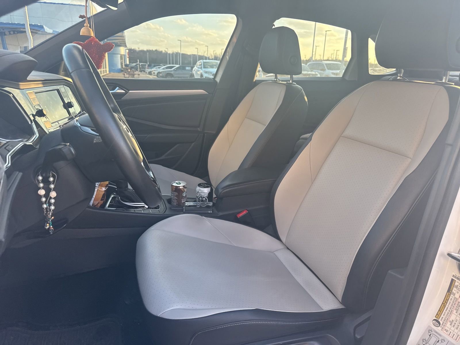 Used 2020 Volkswagen Jetta R-Line image 5