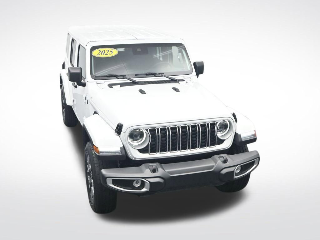 Used 2025 Jeep Wrangler Unlimited Sahara AWD/4WD image 25