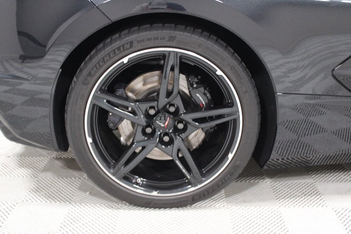 Used 2024 Chevrolet Corvette Stingray Preferred Conv w/ Z51 Performance Package RWD image 46
