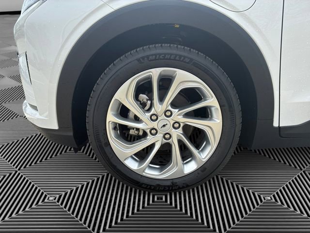 New 2027 Chevrolet Bolt LT w/ Comfort Package image 9