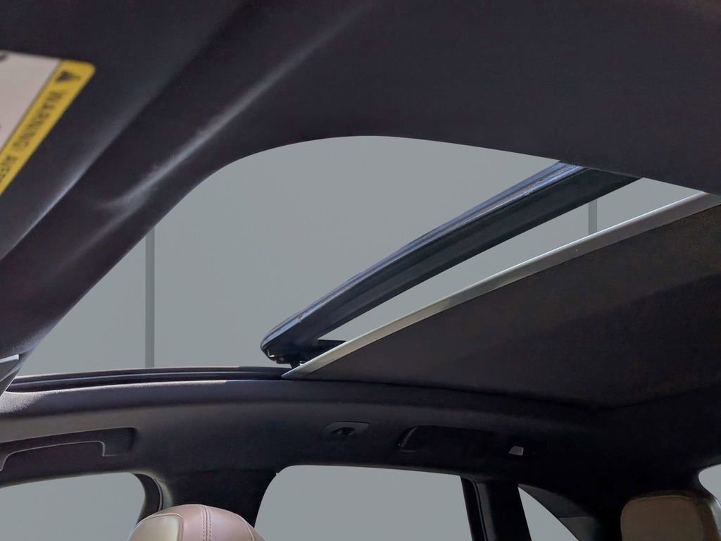 Used 2020 Porsche Macan image 17