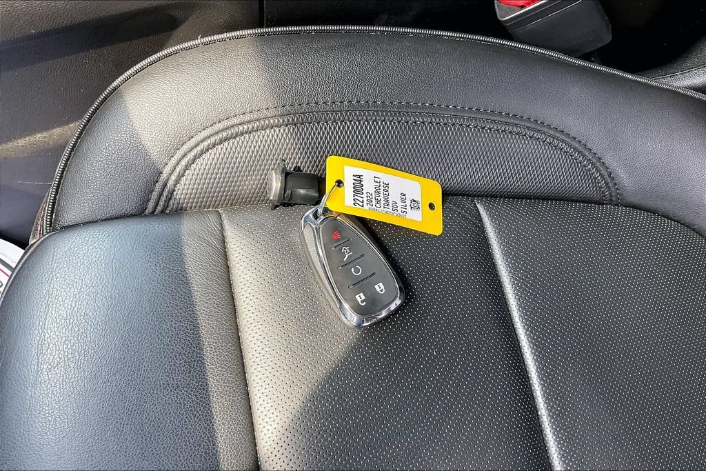 Used 2022 Chevrolet Traverse RS FWD image 35
