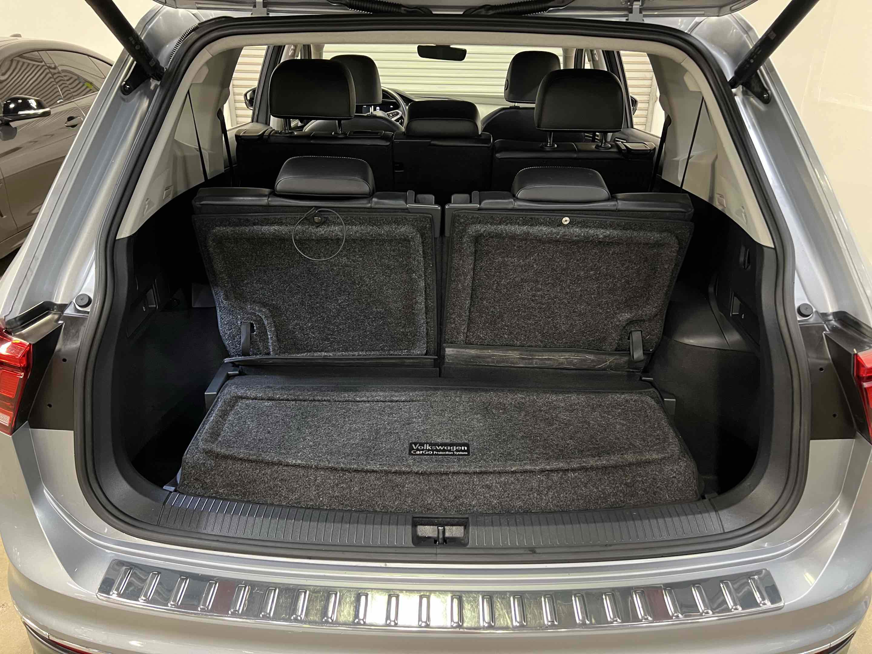 Used 2022 Volkswagen Tiguan SE image 77