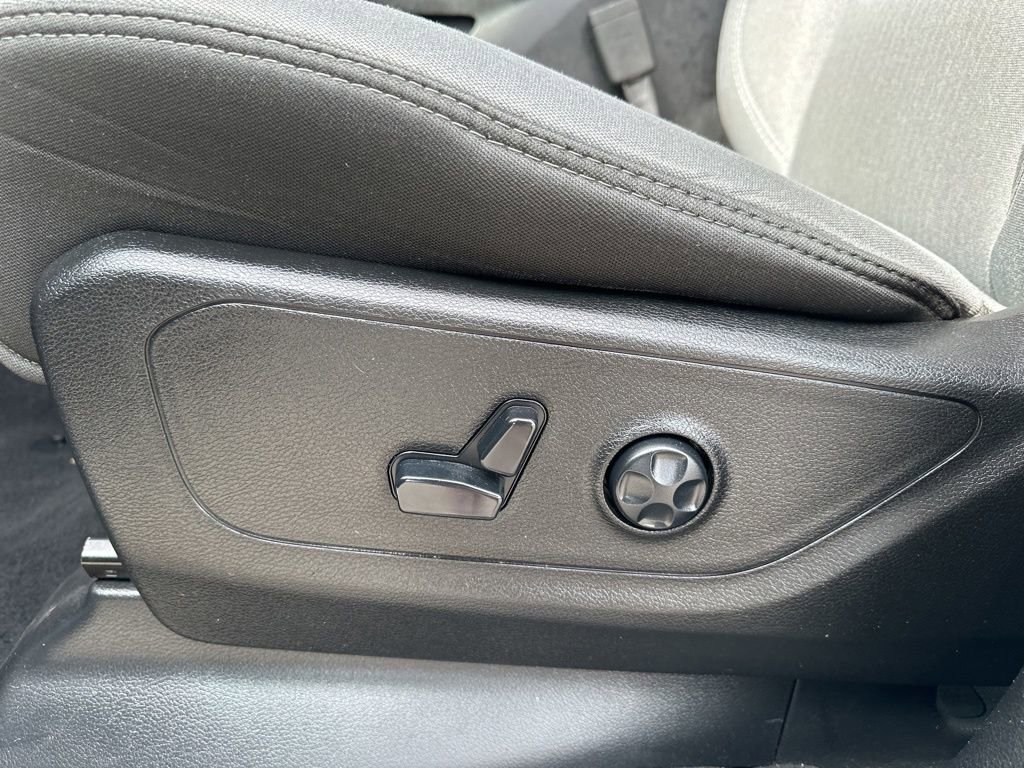 Used 2019 RAM 1500 Big Horn image 17