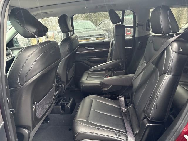 Used 2023 Jeep Grand Cherokee L Limited w/ Luxury Tech Group II image 24