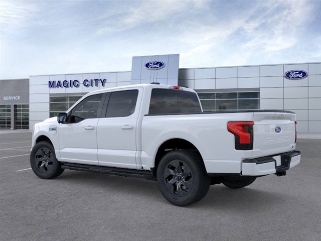 Used 2025 Ford F150 Lightning Flash image 4