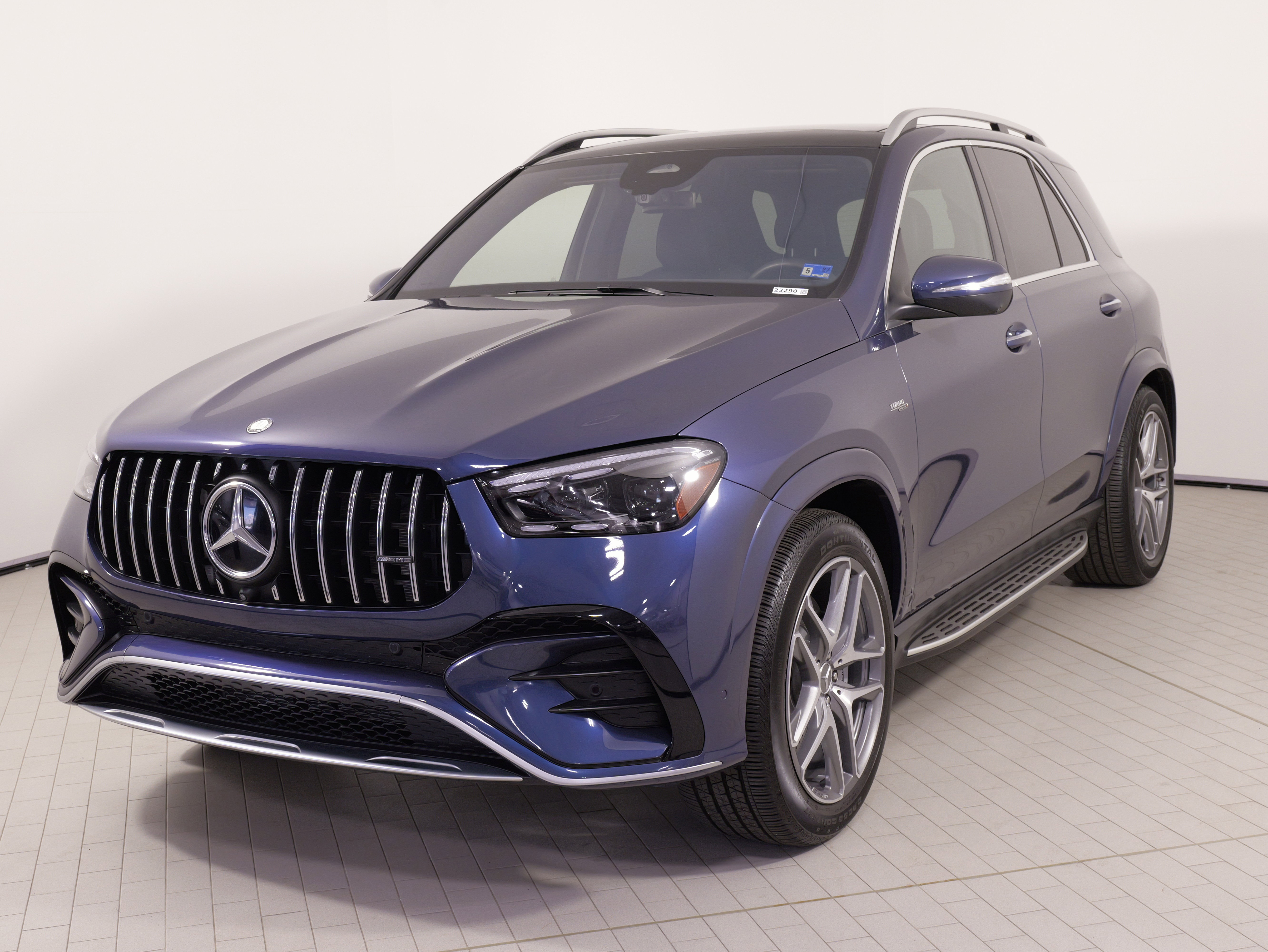 Used 2025 Mercedes-Benz GLE 53 AMG 4MATIC w/ Acoustic Comfort Package image 4