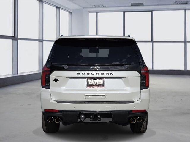 Used 2025 Chevrolet Suburban Z71 image 5