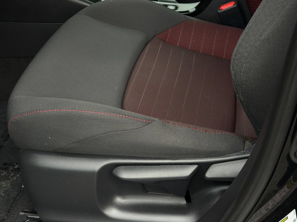 Used 2025 Toyota Corolla SE FWD image 21