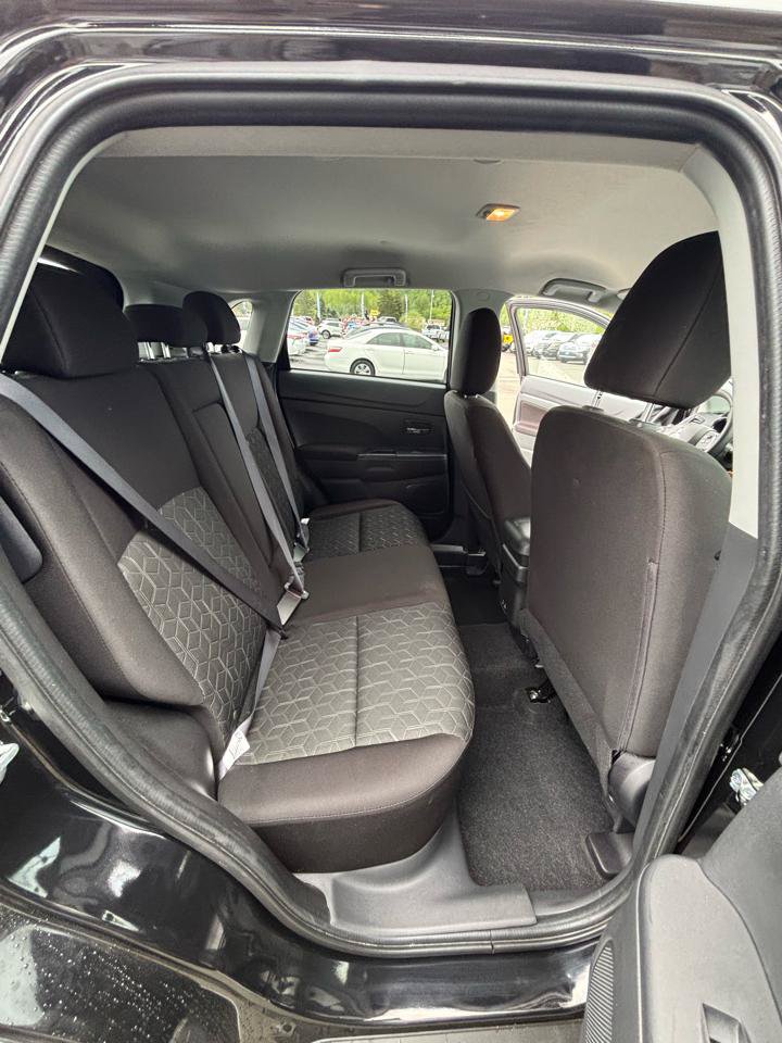 Used 2025 Mitsubishi Outlander Sport ES AWD/4WD image 24