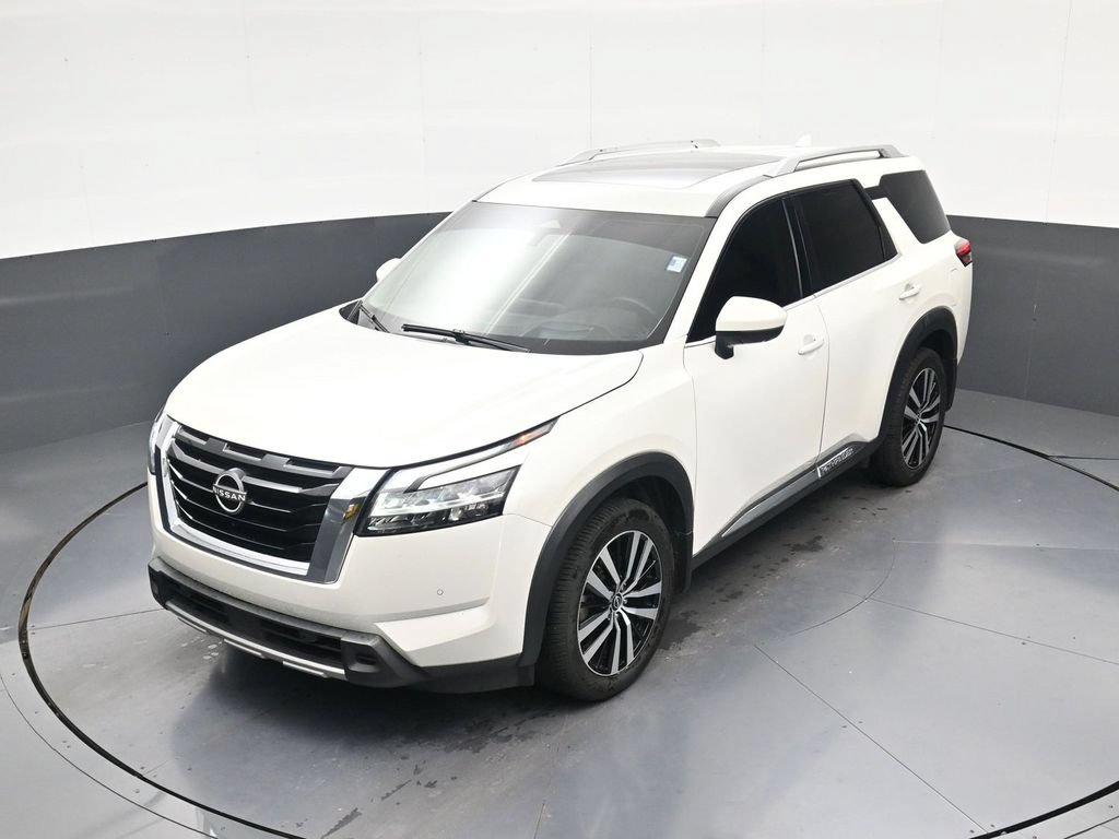 Certified 2023 Nissan Pathfinder Platinum FWD image 30